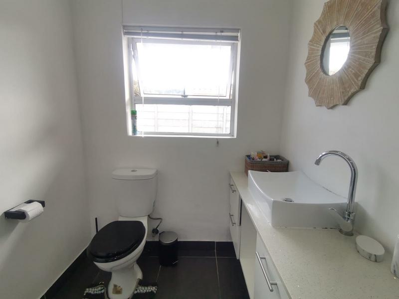 7 Bedroom Property for Sale in Goodwood Estate Western Cape